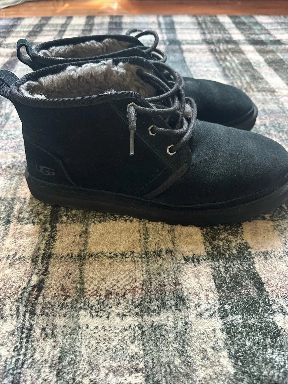 UGG Men's Black Suede Chukka Boot Sz 10
